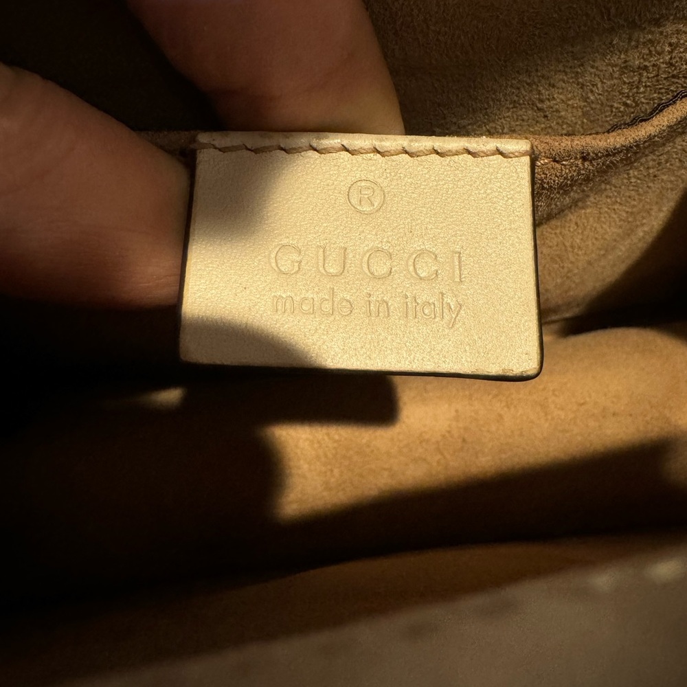 Authentic Gucci Sylvie small bag - Picture 10 of 16